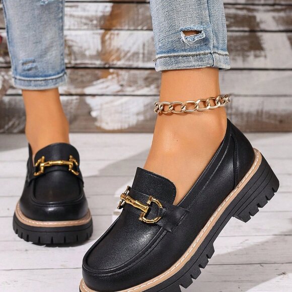 Black Casual Women's Platform Loafers with Metal Chain - Picture 4 of 6